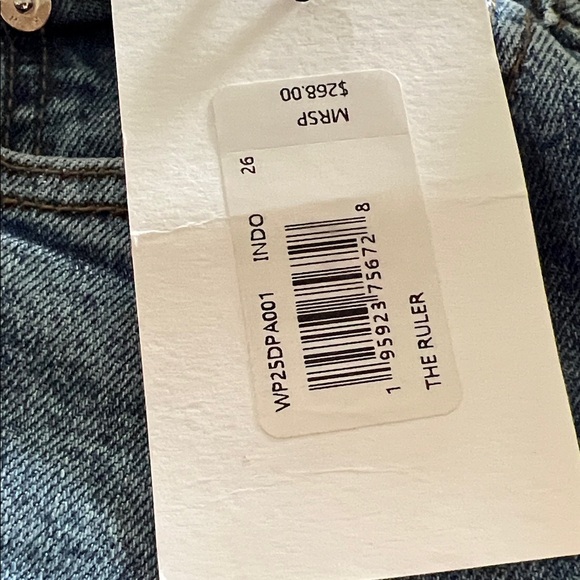 Frame Denim Women's The Ruler Straight Leg Jeans in light blue - Picture 3 of 7